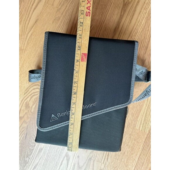 Benjamin Moore Black Sample Carrying Case - Picture 10 of 10